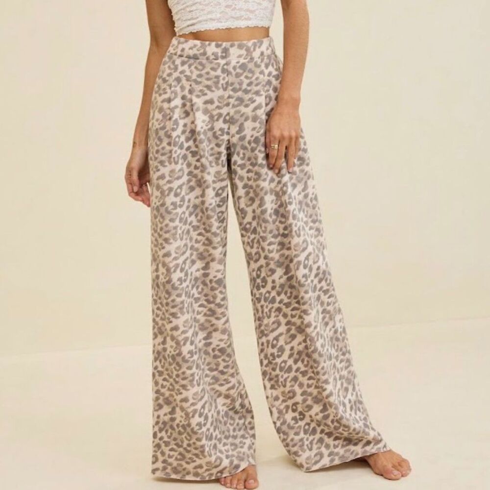 NEW Aerie AE Women's Street Trousers S M Wide Leg knit pants leopard tan taupe